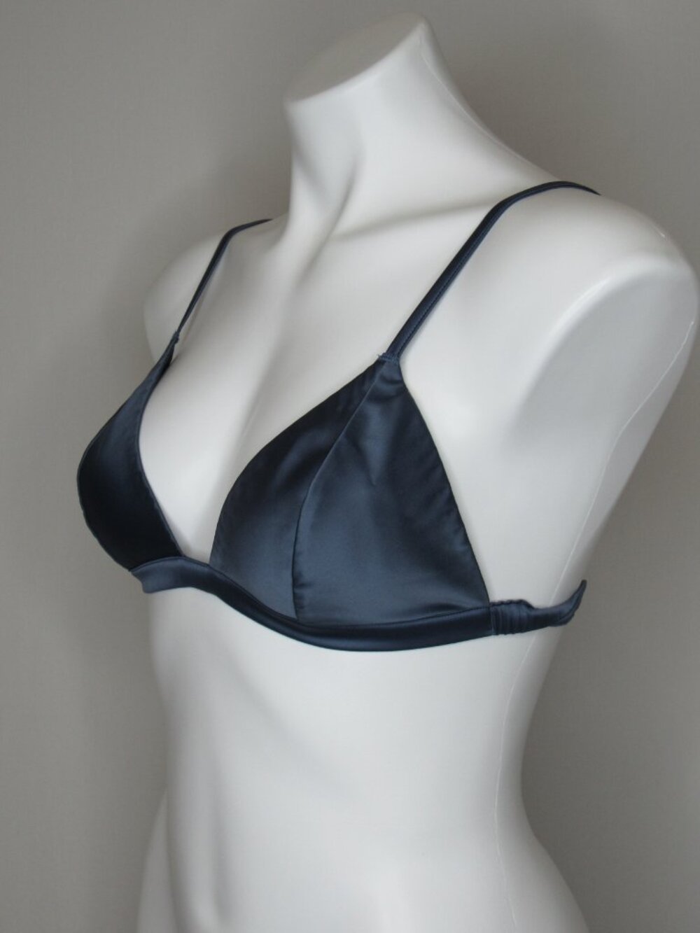 Victoria's Secret Blue Satin Triangle Bralette Women's M Medium - Picture 3 of 9